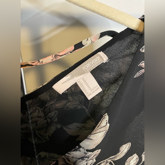 Floral Forever 21 Blouse - Picture 3 of 4